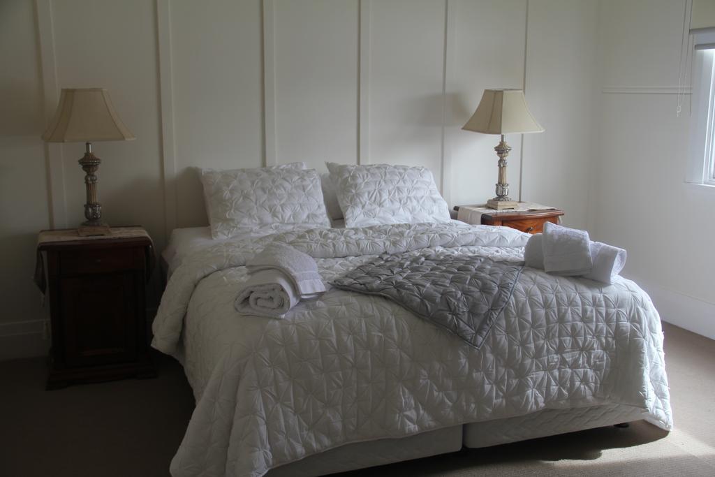 Mentor Chambers Apartment Bed & Breakfast West Wyalong Ruang foto