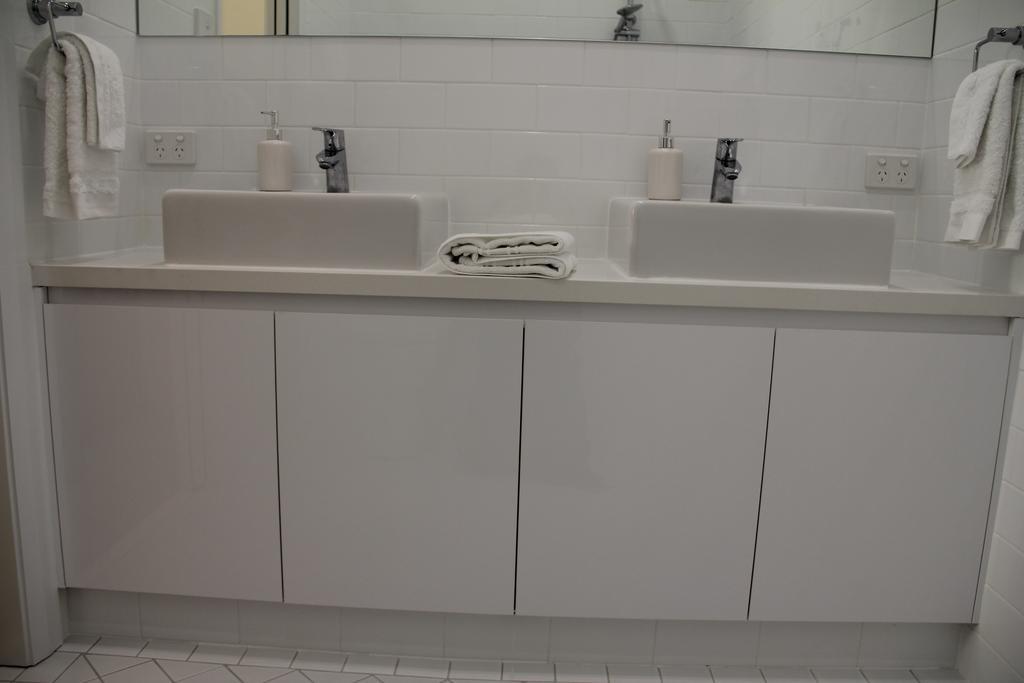 Mentor Chambers Apartment Bed & Breakfast West Wyalong Ruang foto